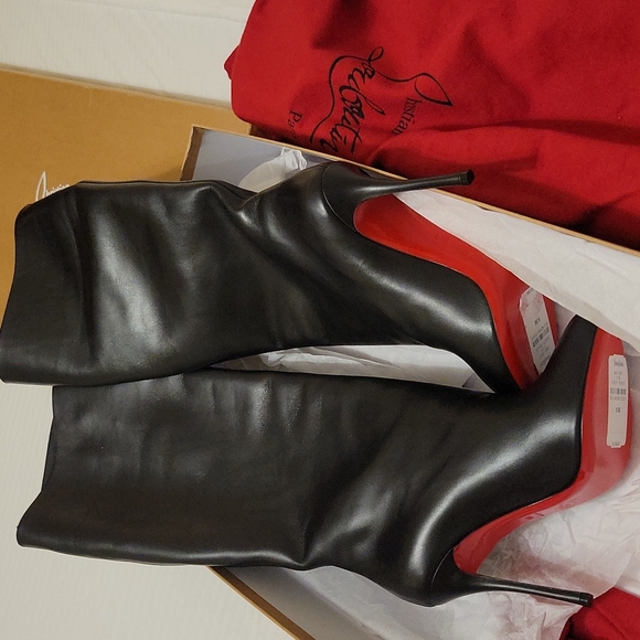 Christian Louboutin Vitish 100 CALF Knee- High Boots/Booties - Brand New - Picture 1 of 8